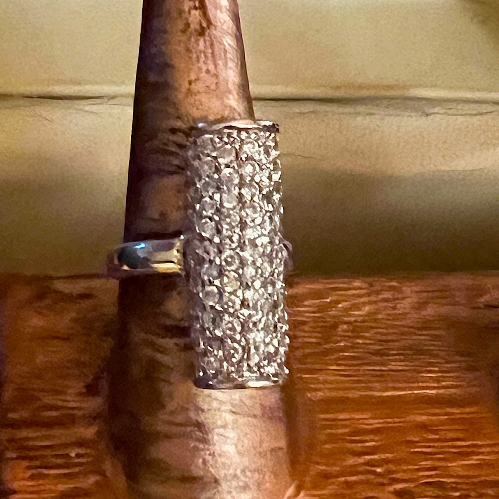 Beautiful Sterling Silver & CZ Star Ring
